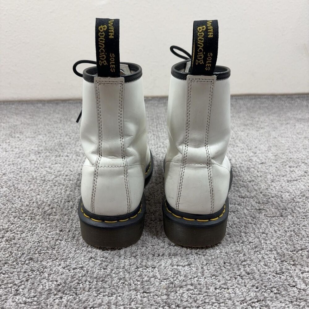 Dr Martens Boots Mens 9 White 1460 Ankle Leather Combat Lace Up Punk Grunge - Picture 4 of 7